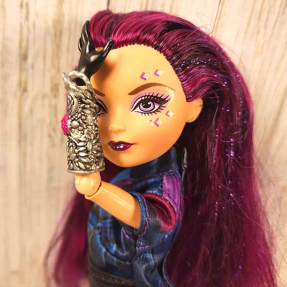 Ever After High Thronecoming Raven Queen Doll Mattel Does Not Include Dress Rare
